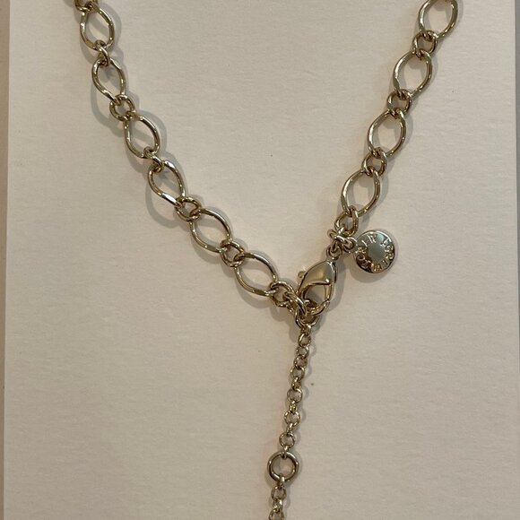 J Crew. Gold Chain Oval Link charm chain Necklace Length: 16" with a 2" extender - Picture 6 of 14